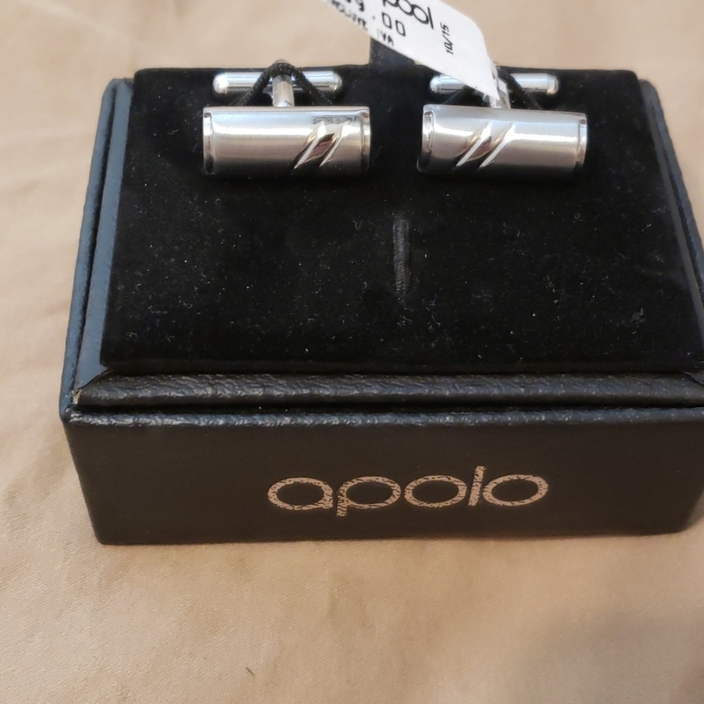 Cuff links